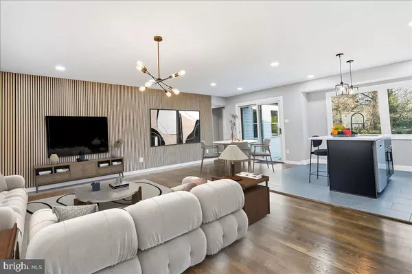 Fairfax, VA 22030,11123 BYRD DR