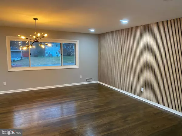 Fairfax, VA 22030,11123 BYRD DR