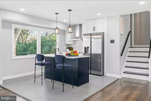 Fairfax, VA 22030,11123 BYRD DR