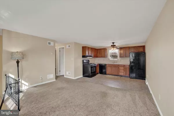 York, PA 17408,2270 SENECA DR