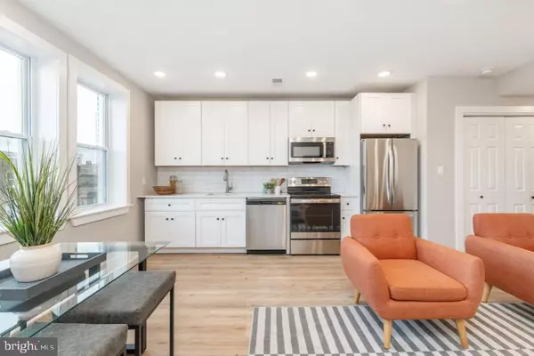 Philadelphia, PA 19130,2825 W GIRARD AVE #UNIT 301