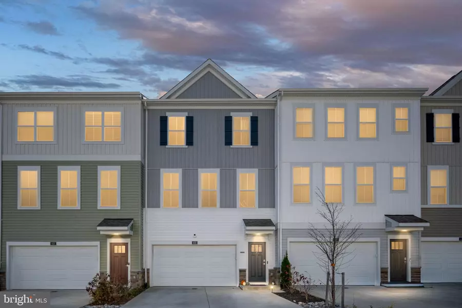 425 SNOWBERRY LN, Fredericksburg, VA 22405