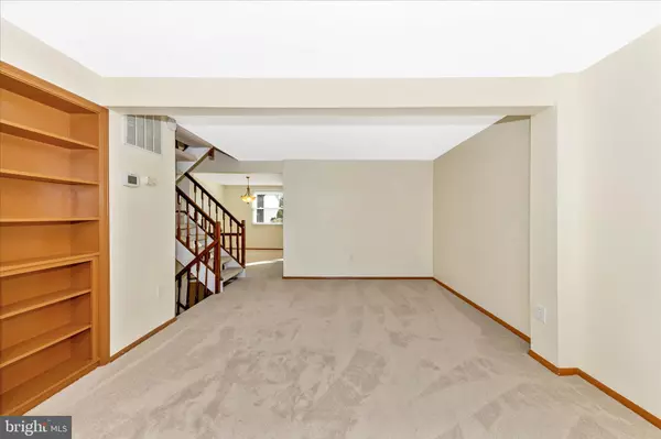 Frederick, MD 21703,6911 DOUBLEBRAND CT