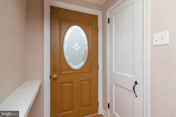 Upper Darby, PA 19082,244 BARCLAY RD