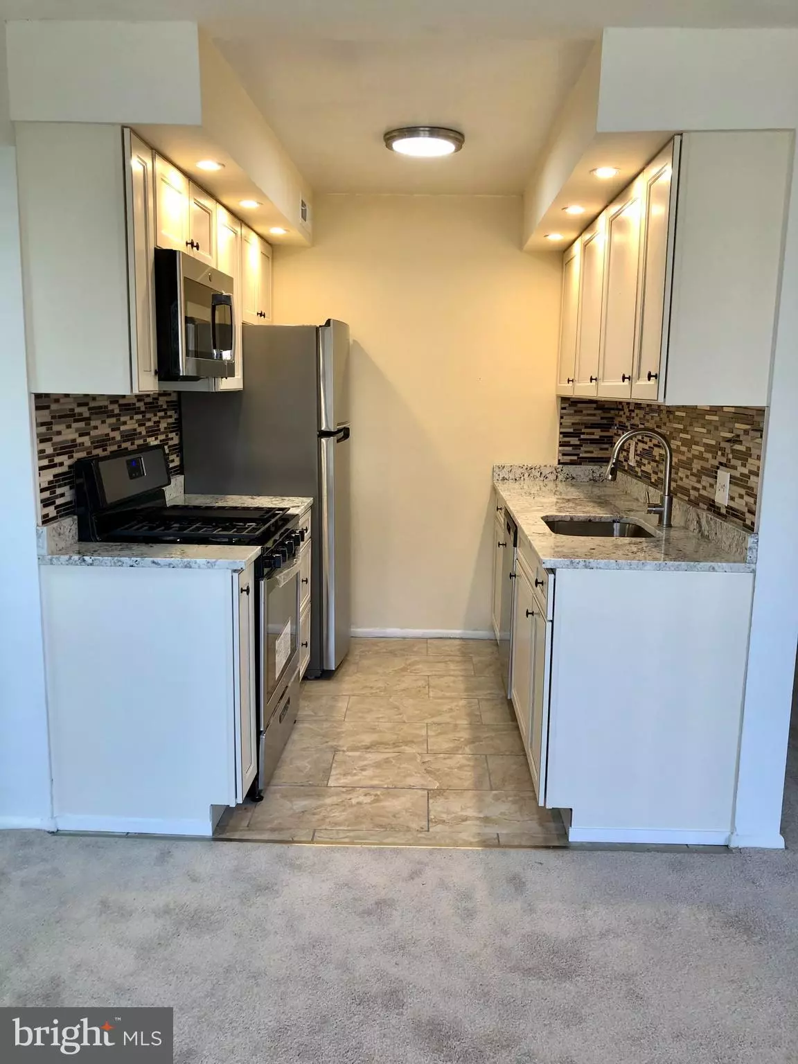 Annandale, VA 22003,4943 AMERICANA DR #103