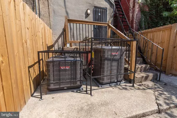 Baltimore, MD 21217,1339 W LAFAYETTE AVE W #1