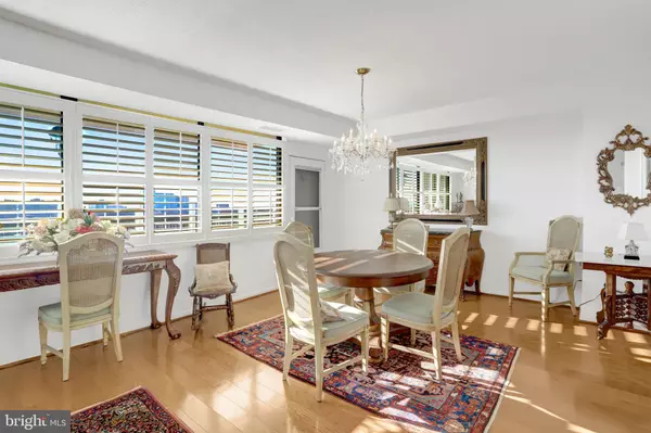 Falls Church, VA 22041,3713 S GEORGE MASON DR #1102