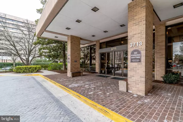 Falls Church, VA 22041,3713 S GEORGE MASON DR #1102