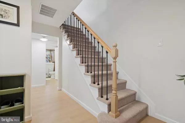 Willingboro, NJ 08046,127 TOLEDO LN