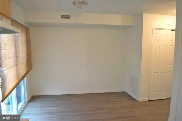 Philadelphia, PA 19119,457 E VERNON RD