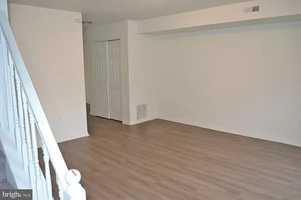 Philadelphia, PA 19119,457 E VERNON RD