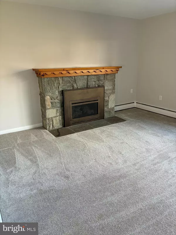 Ephrata, PA 17522,147 PENN AVE