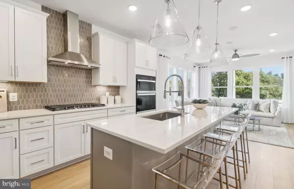 16104 FREDERICK RD, Rockville, MD 20850