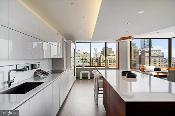 Philadelphia, PA 19103,202-10 W RITTENHOUSE SQ #2106-2107