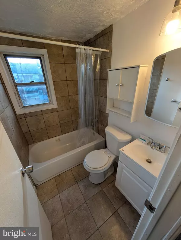 Dundalk, MD 21222,414 AVONDALE RD