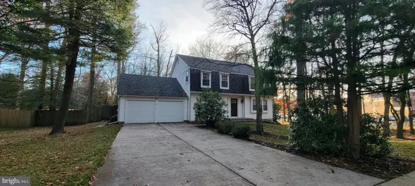 1 HOLLY OAK DR, Voorhees, NJ 08043