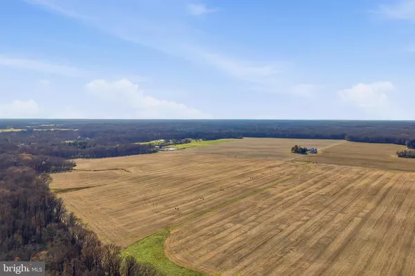 Townsend, DE 19734,811 GREARS CORNER RD