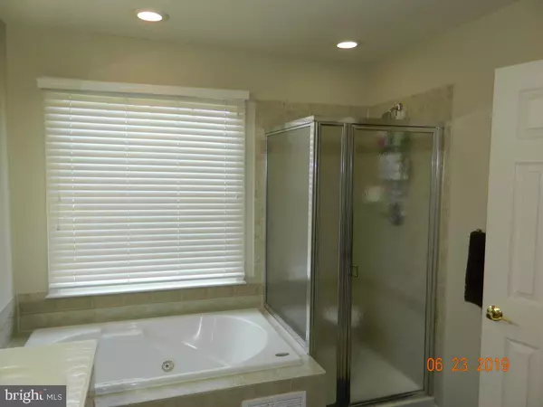 Rockville, MD 20850,1118 RESERVE CHAMPION DR