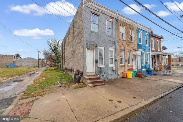 Camden, NJ 08104,1308 S 4TH ST