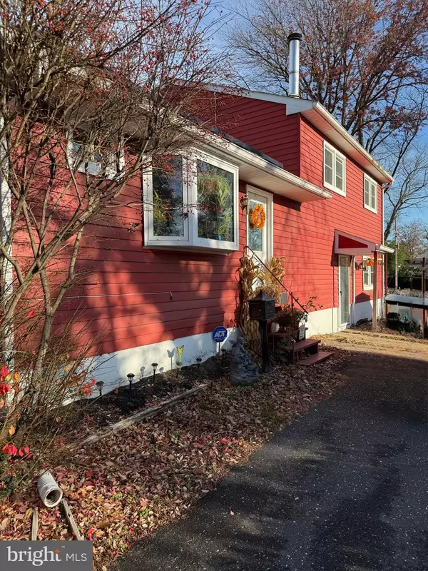 1119 FERNWOOD AVE, Maple Shade, NJ 08052