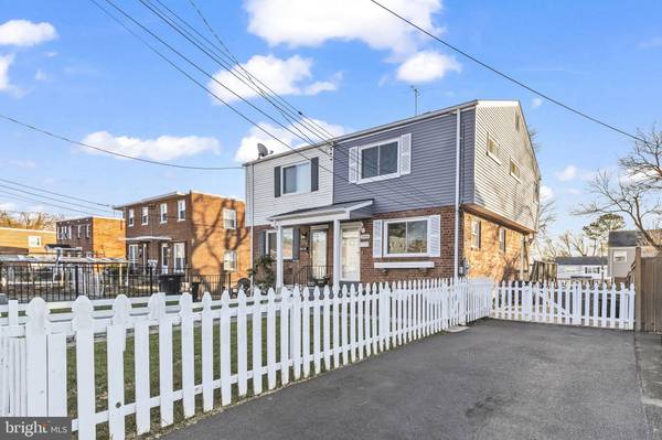 Alexandria, VA 22304,3918 USHER AVE