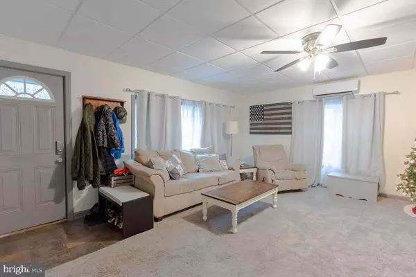 Fleming, PA 16835,341 MAIN ST