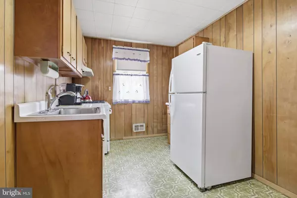 Collingdale, PA 19023,933 BEDFORD AVE