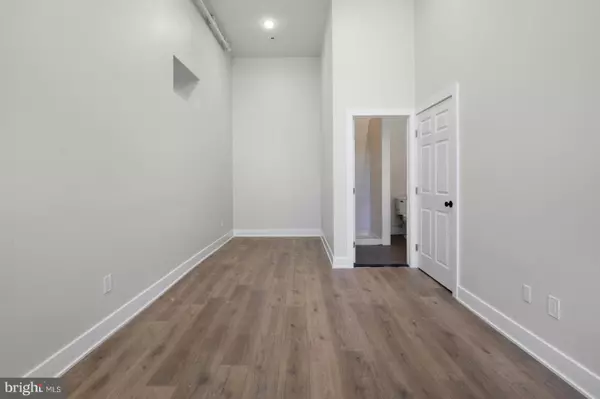 Philadelphia, PA 19104,223 S 45TH ST #1F