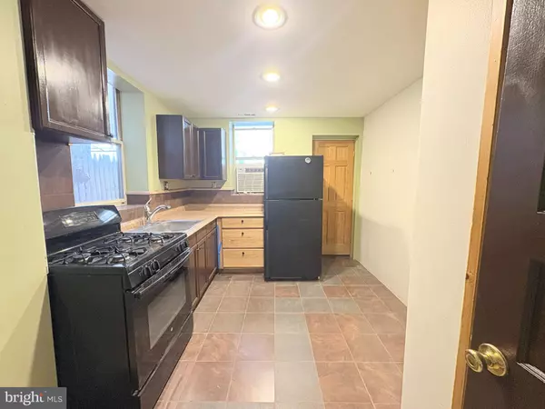 Philadelphia, PA 19134,3322 RAND ST