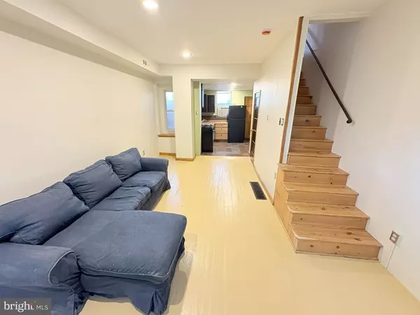 Philadelphia, PA 19134,3322 RAND ST