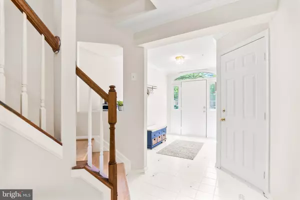 Bethesda, MD 20814,9821 TIFFANY HILL CT #71