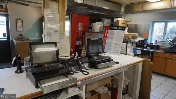 Vineland, NJ 08360,1687 N DELSEA DR