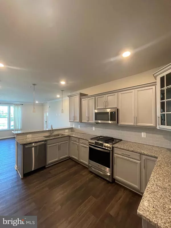 Frederick, MD 21703,4914 MACDONOUGH PL