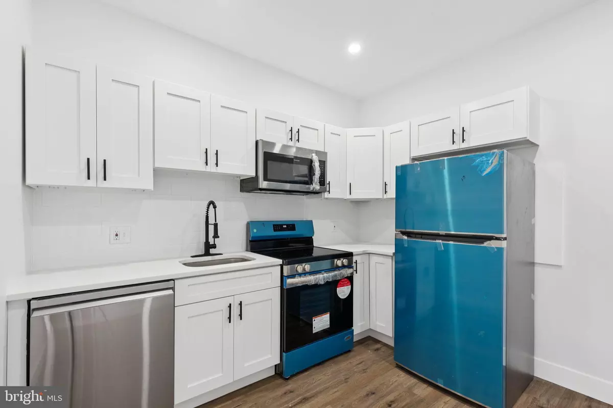 Philadelphia, PA 19141,1628 W LOUDON ST