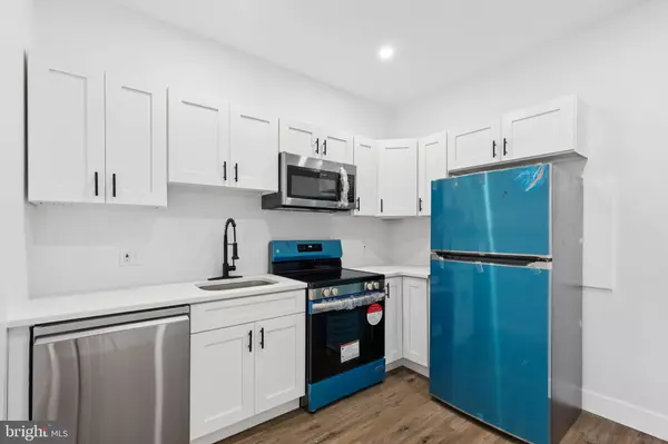 1628 W LOUDON ST, Philadelphia, PA 19141