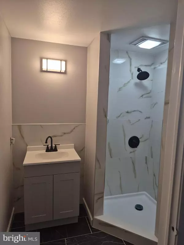 Cherry Hill, NJ 08003,101 RAILROAD BLVD