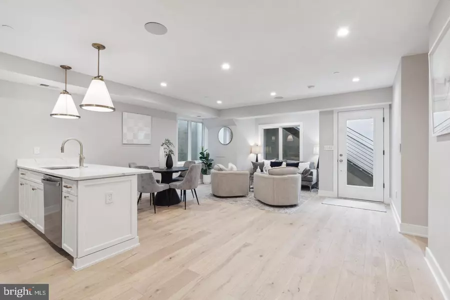 5305 CONNECTICUT AVE NW #2, Washington, DC 20015