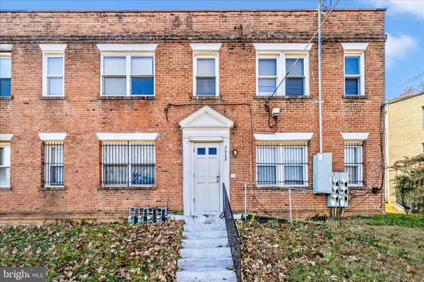 Washington, DC 20020,2609 29TH ST SE