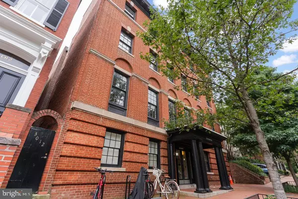 Washington, DC 20007,3016 DUMBARTON NW #102