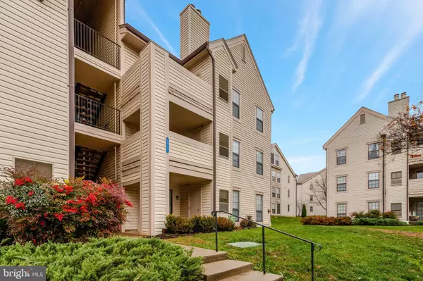 Alexandria, VA 22310,6917-B MARY CAROLINE CIR