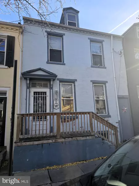 119 N PLUM ST, Lancaster, PA 17602