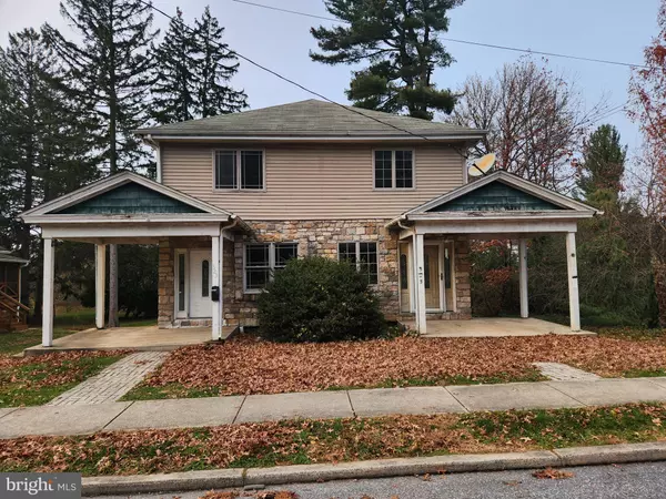 323 E ORANGE ST, Elizabethtown, PA 17022