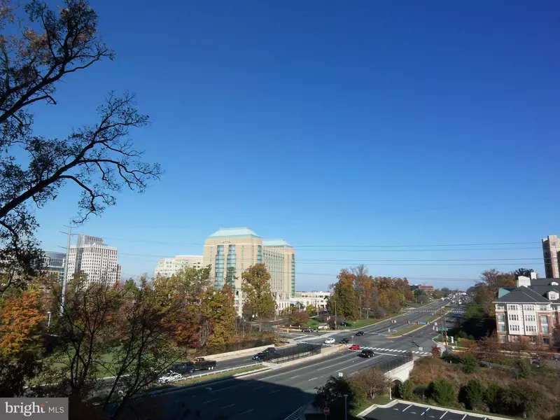 11800 SUNSET HILLS RD #608, Reston, VA 20190