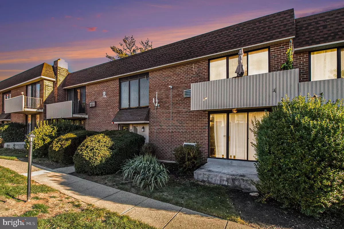 Glenolden, PA 19036,100 E GLENOLDEN AVE #R9