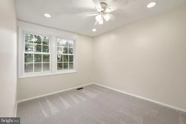 Burke, VA 22015,9804 GABON CT