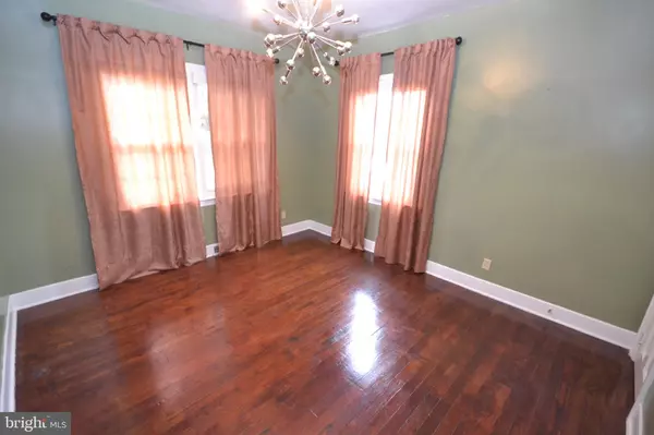 Vineland, NJ 08360,409 N EAST AVE