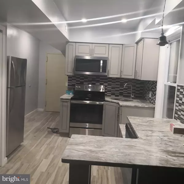 Philadelphia, PA 19123,600 N 11TH ST #2F