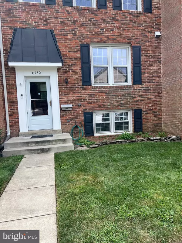 8132 SLEEPY VIEW LN, Springfield, VA 22153