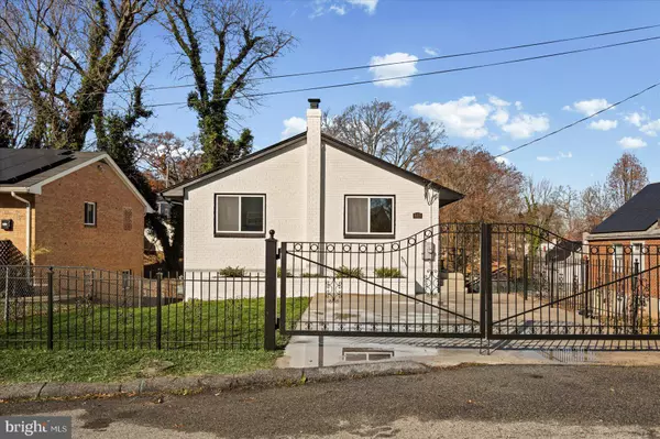 Capitol Heights, MD 20743,605 ELFIN AVE