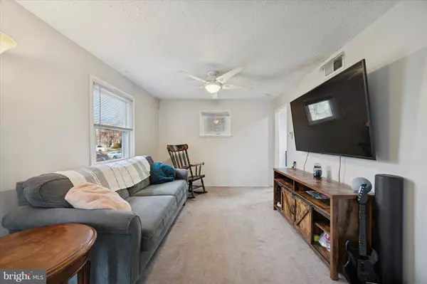 Aldan, PA 19018,208 ROSEWOOD AVE